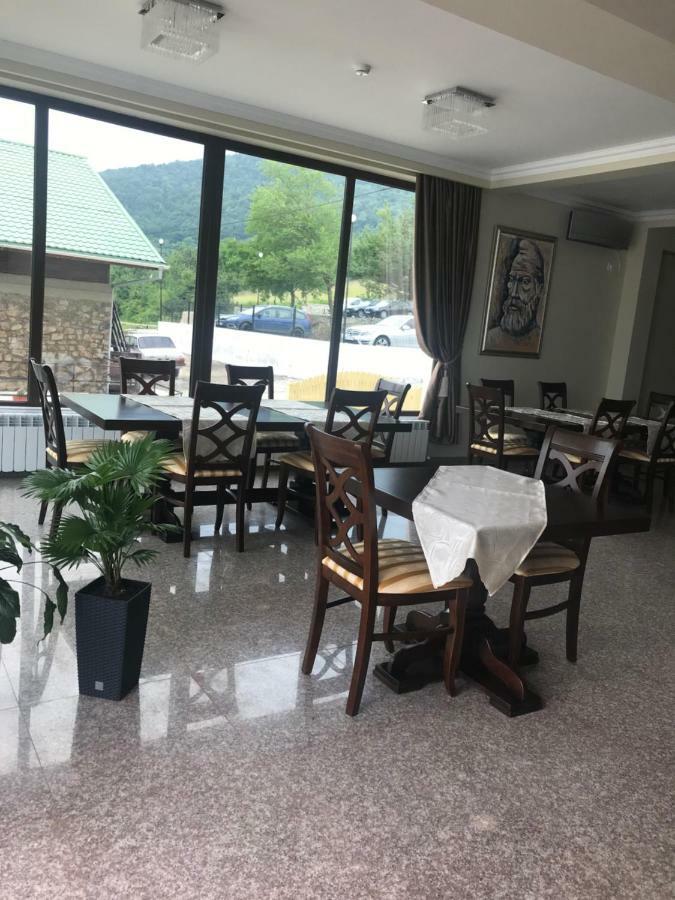 Pensiunea Alex & Restaurant Ieşelniţa Exterior foto